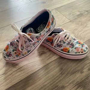 Size 6.5 US Women. Vans Era Garden Floral & True White Skate Shoes. Like New.